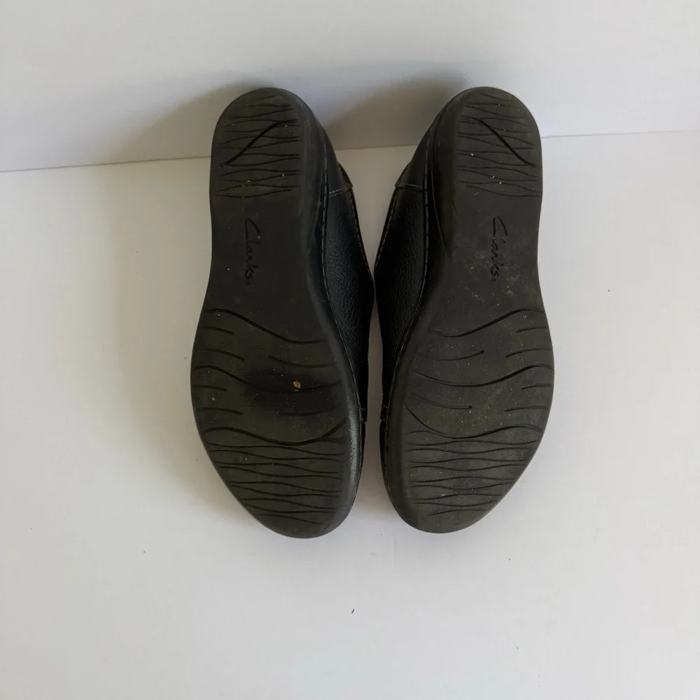 Clarks Soft Cushion Leather Slip On Double Button Loafers Women's 10M Navy Blue